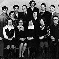 1977 г. - лаборатория рудных формаций_заведующий ЮВ Комаров